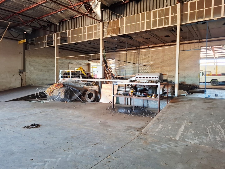 Commercial Property for Sale in Hamilton Free State
